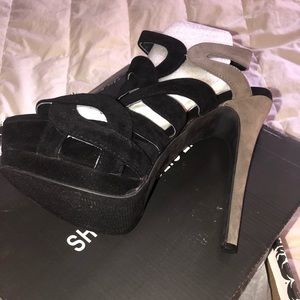 Shoe Republic LA  black/gray two-tone heels